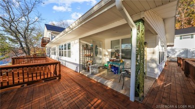 A must-see 10 Bedroom waterfront home. Check out this rare find - photo 47