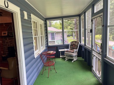 Well maintained move in ready original cabin in the desirable - photo 4