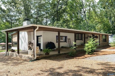If you are looking for the perfect lake getaway THIS IS THE ONE! - photo 2