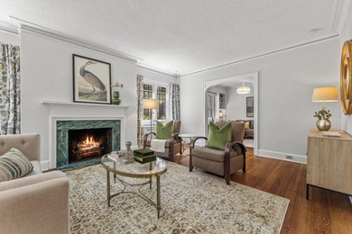 Welcome to a truly special home on a beautiful tree-lined street - photo 9