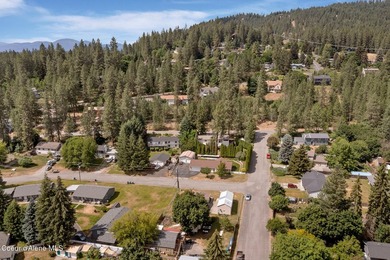 Move-in ready and full of versatility! Situated on a corner lot - photo 33
