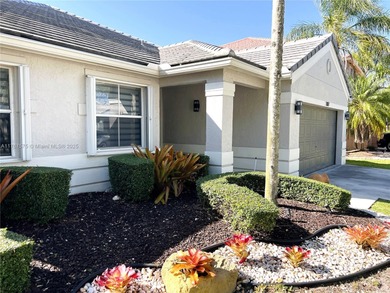 Weston Lakes Area Home For Sale in Weston Florida