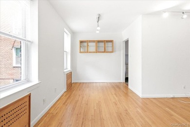 A Flexible Layout Your Pet Will Love Too at the Thurman Verona - photo 16