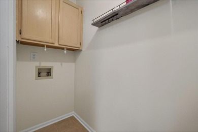 Welcome to Coastal Living at its Finest! Located just minutes - photo 22