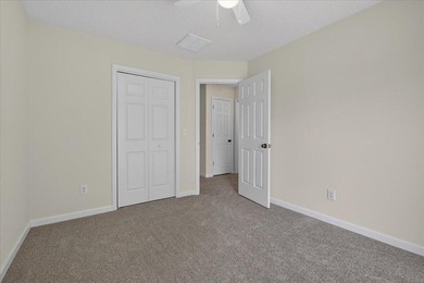 Welcome to Coastal Living at its Finest! Located just minutes - photo 33