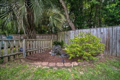 Welcome to Coastal Living at its Finest! Located just minutes - photo 39
