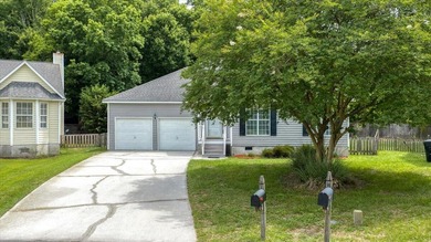 Welcome to Coastal Living at its Finest! Located just minutes - photo 46