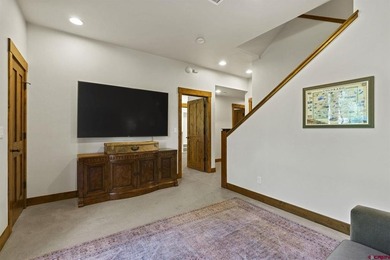 Emily Grant, RE/MAX Pinnacle, C:,,: Tucked into the trees, this - photo 18