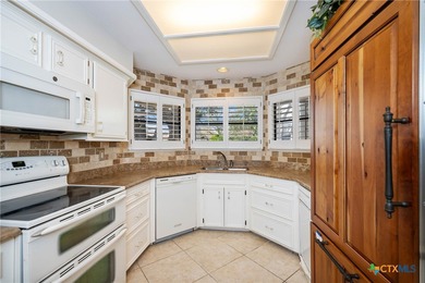 Welcome to your dream home nestled in the heart of the scenic - photo 13