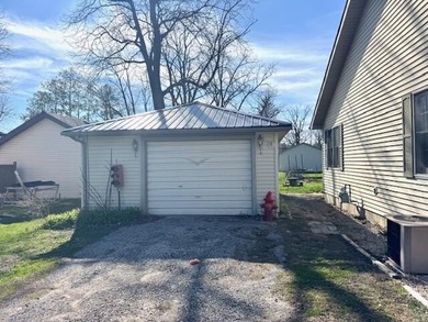 Welcome to this three-bedroom, two-bath home located in the Boa - photo 26