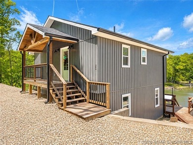 Cove location with 100 feet of lakefront, this beautifully - photo 31