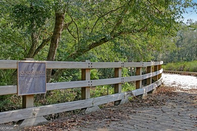 One of the few and best lots left on the end of desirable - photo 5