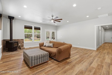 Escape to Your Private North Idaho Sanctuary! This NEWLY built - photo 6
