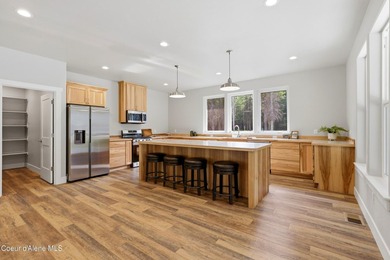 Escape to Your Private North Idaho Sanctuary! This NEWLY built - photo 8