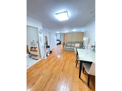 Large studio apartment with a separated kitchen in heart of - photo 3