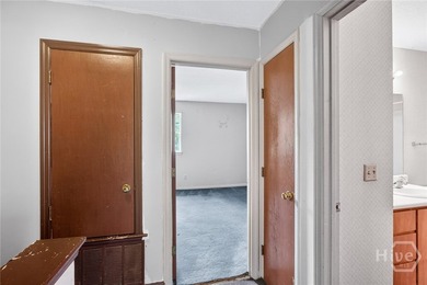 Opportunity knocks with this brick end-unit townhome offering NO - photo 14