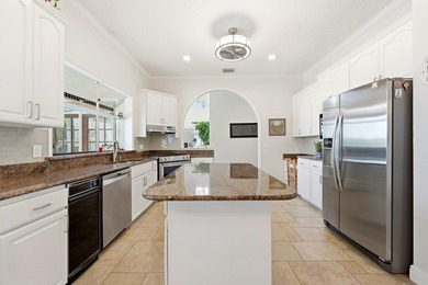 Private Waterfront Estate with 165 Feet of Waterfront and Direct - photo 15