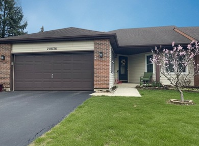 (private lake, pond, creek) Townhome/Townhouse For Sale in Plainfield Illinois