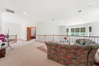 Private Waterfront Estate with 165 Feet of Waterfront and Direct - photo 32