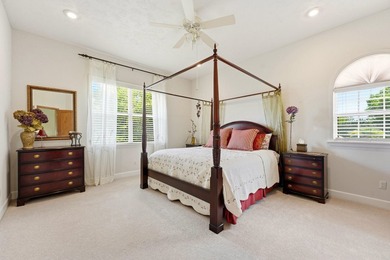 Private Waterfront Estate with 165 Feet of Waterfront and Direct - photo 33