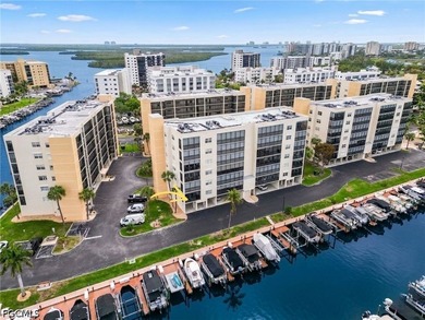 Coastal Elegance Meets Boater's Paradise! Experience the - photo 46