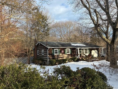 PRICED TO SELL Great starter home located just off the sunrise - photo 4