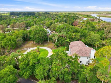 Private Waterfront Estate with 165 Feet of Waterfront and Direct - photo 56
