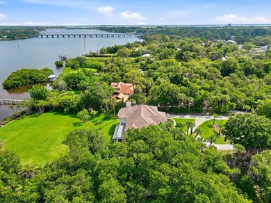 Private Waterfront Estate with 165 Feet of Waterfront and Direct - photo 59
