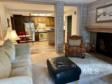 Big Wood River Condo For Sale in Sun Valley Idaho