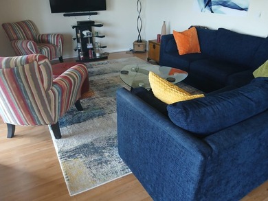 Beautifully upgraded 6th-floor condo in desirable Huntington - photo 21