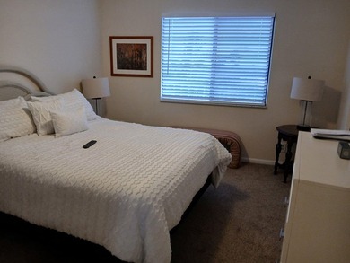 Beautifully upgraded 6th-floor condo in desirable Huntington - photo 22