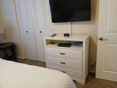 Beautifully upgraded 6th-floor condo in desirable Huntington - photo 23