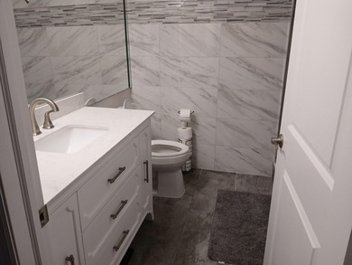 Beautifully upgraded 6th-floor condo in desirable Huntington - photo 24