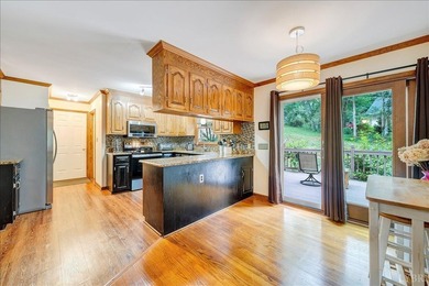 In desirable Ivy Hill, this wonderful two-story brick home is - photo 10