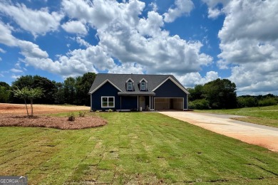 Lake Home For Sale in Hartwell, Georgia