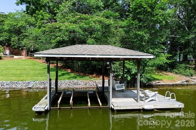 Rarely does a Lake Tillery property offer this level of outdoor - photo 7
