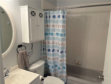 Picture this...3/2/2 scrnd n pool hm.Great rm concept,much n - photo 21