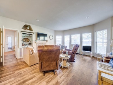 Lake Condo For Sale in Pottsboro, Texas