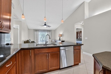 Welcome to this charming three-bedroom, two-bathroom - photo 21