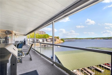 16x44 DOCK SLIP + PWC SLIP + FURNISHED + 2283 SQ.FT. + TOP-FLOOR - photo 23