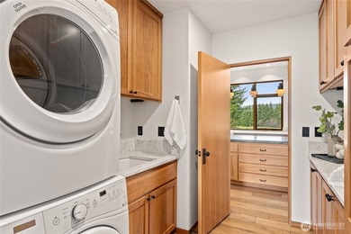 250 Leaden Queen Lane is a stunning mountain-modern retreat - photo 12