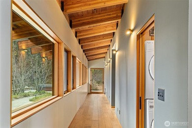 250 Leaden Queen Lane is a stunning mountain-modern retreat - photo 13