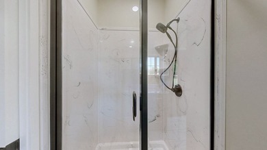 Stunning brand new construction in a beautiful area of Paris - photo 18