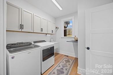 Discover the perfect blend of livable luxury at this exceptional - photo 26