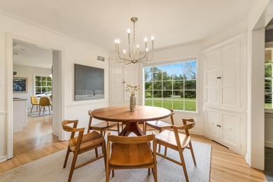Special spot in Bayside! This darling lannon stone ranch home is - photo 8