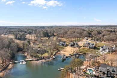 Discover the perfect blend of livable luxury at this exceptional - photo 48