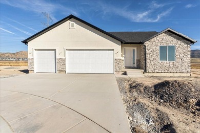 Lake Home For Sale in Eagle Mountain, Utah