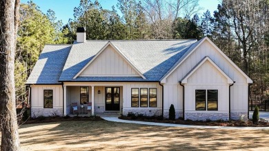 Lake Home For Sale in Eatonton, Georgia