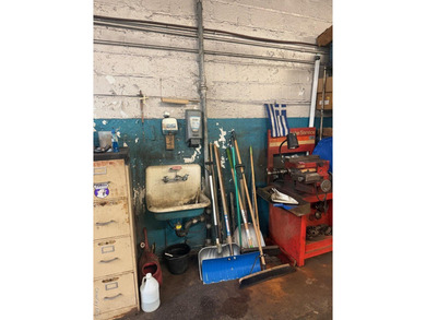 Excellent opportunity to own a fully registered motor vehicle - photo 11