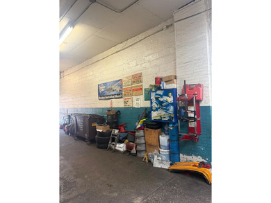 Excellent opportunity to own a fully registered motor vehicle - photo 13